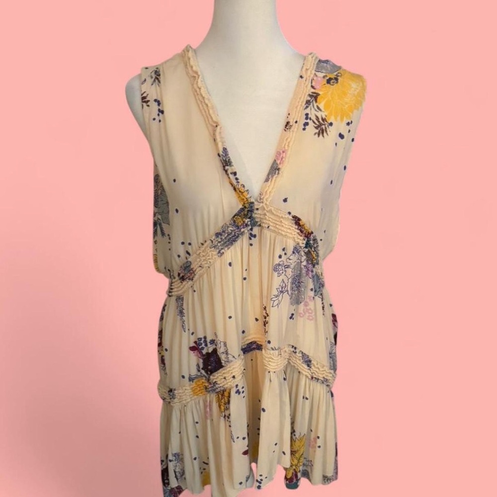 Free People floral ruffle dress – blush peach boho 🌸 - Picture 6 of 7